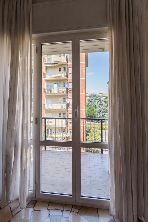 Linate Airport Apartment มิลาน ภายนอก รูปภาพ