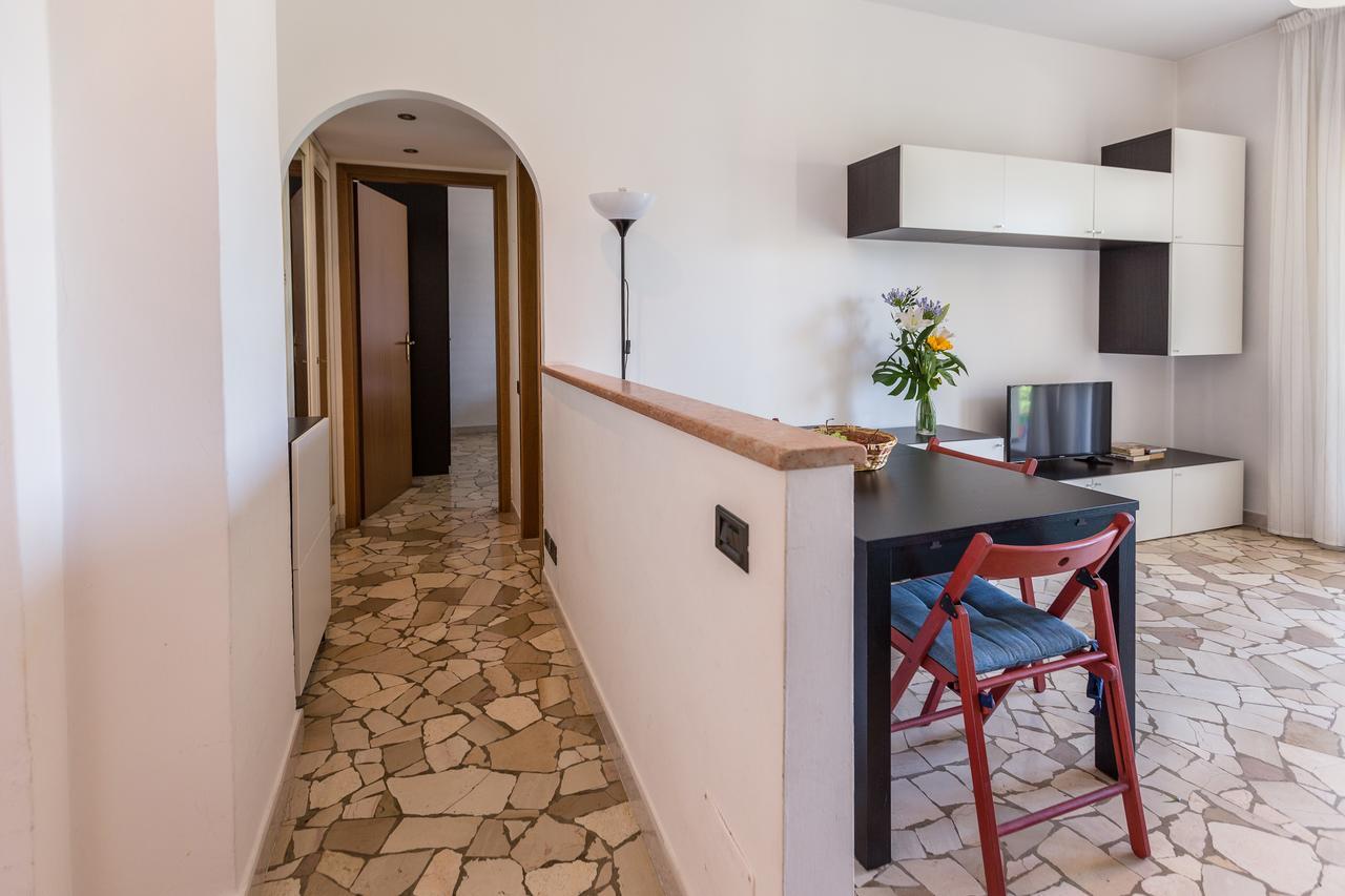 Linate Airport Apartment มิลาน ภายนอก รูปภาพ