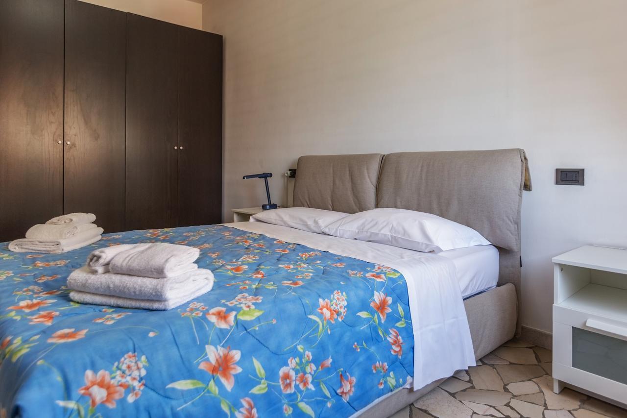Linate Airport Apartment มิลาน ภายนอก รูปภาพ
