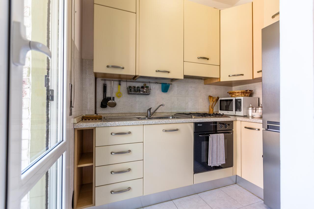 Linate Airport Apartment มิลาน ภายนอก รูปภาพ
