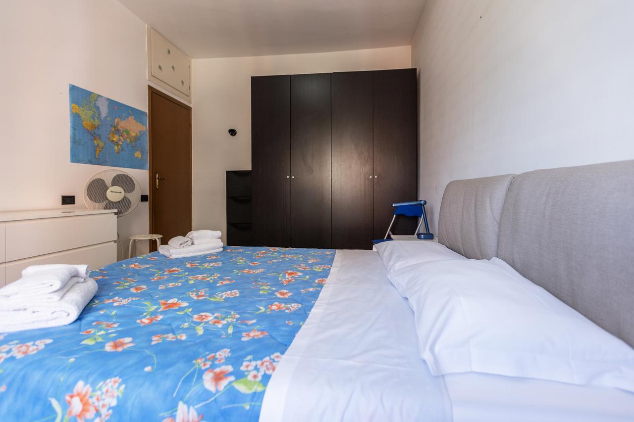 Linate Airport Apartment มิลาน ภายนอก รูปภาพ